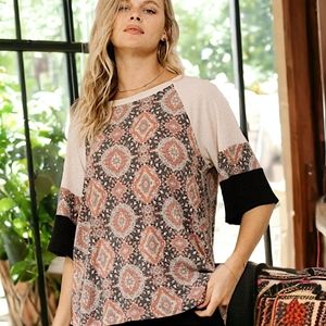 48449 Ribbed Knit Geometric Top